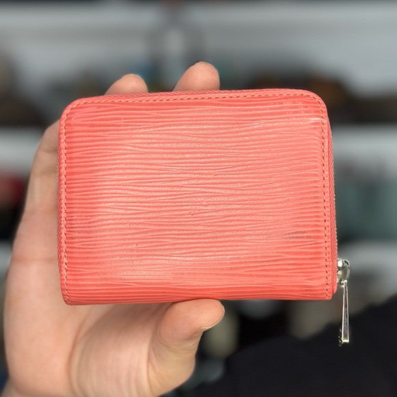 Louis Vuitton Handbags - LV Ultra Rare Epi Leather Zippy Wallet